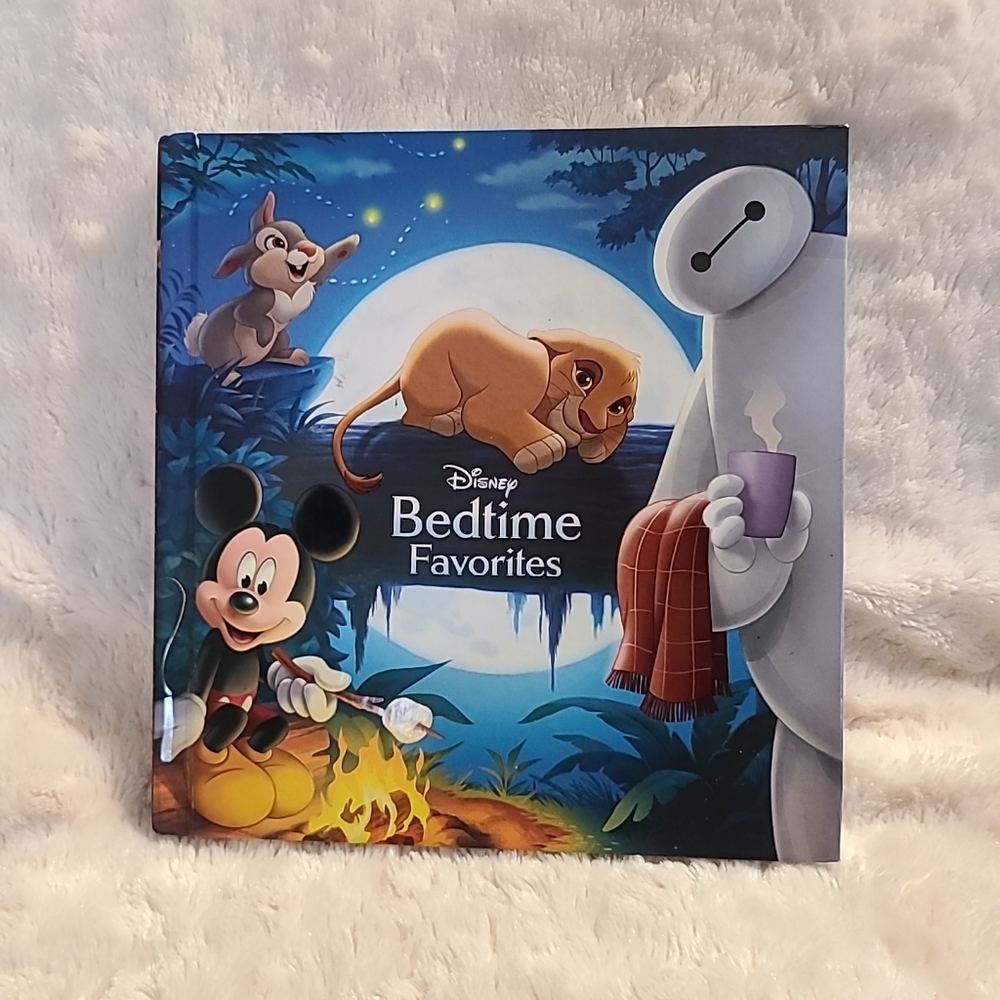 Disney Bedtime Favorites (3rd Edition) (Storybook Collection) Hardcover